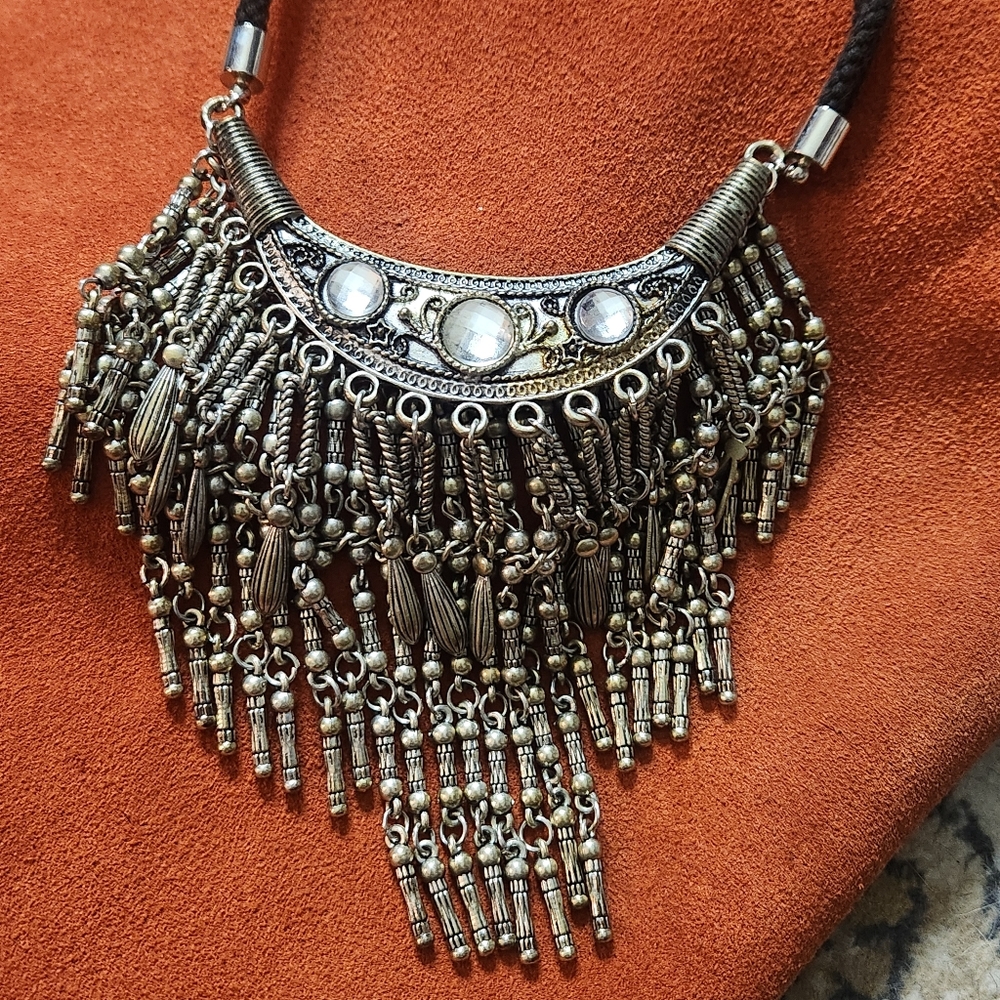 Boho statement necklace - Picture 3 of 4